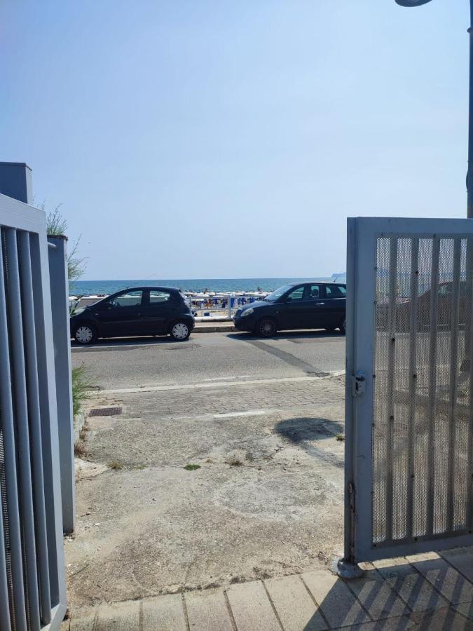 Bordoriva Apartment Формия Екстериор снимка